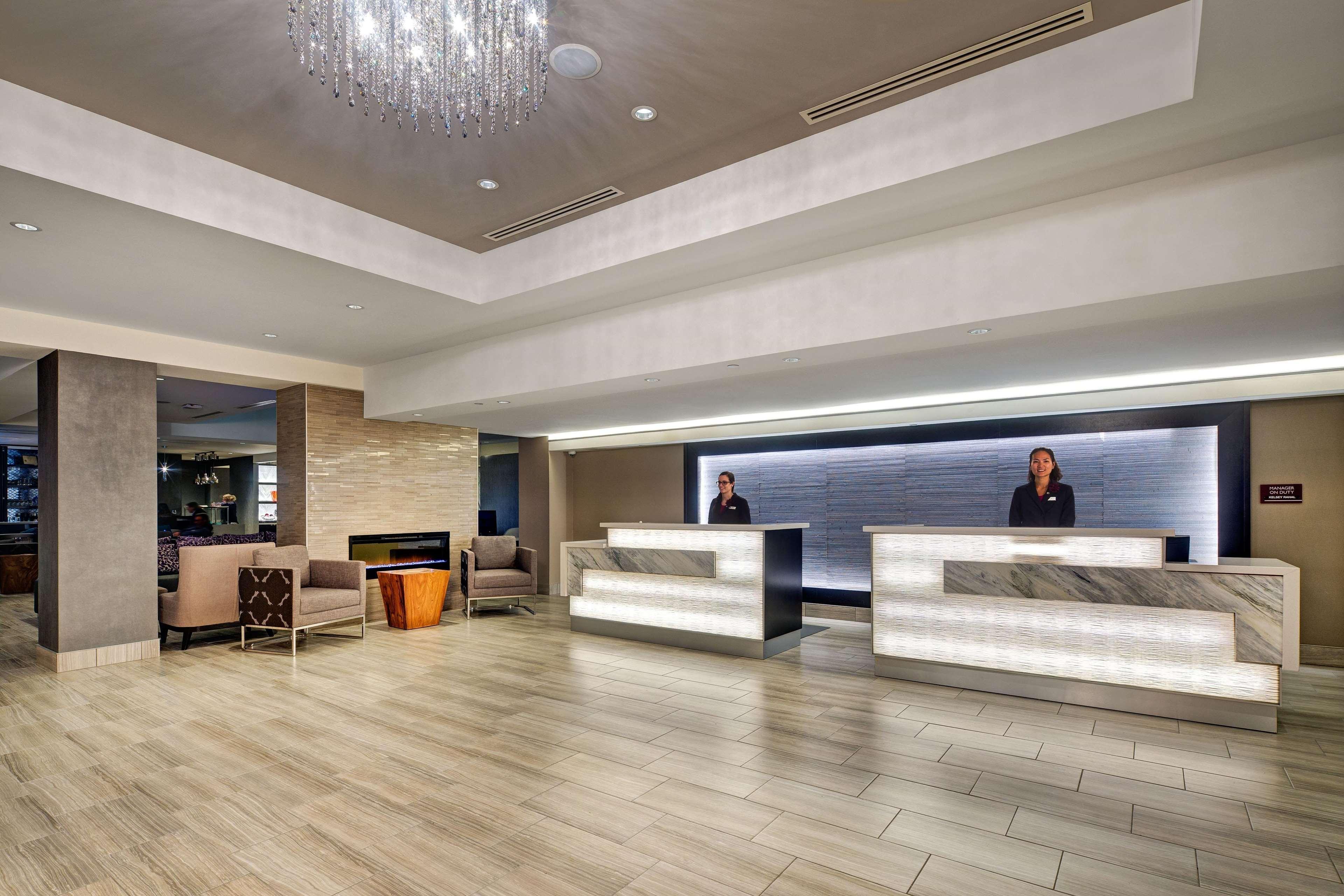 Doubletree By Hilton Halifax Dartmouth Hotel Exterior photo